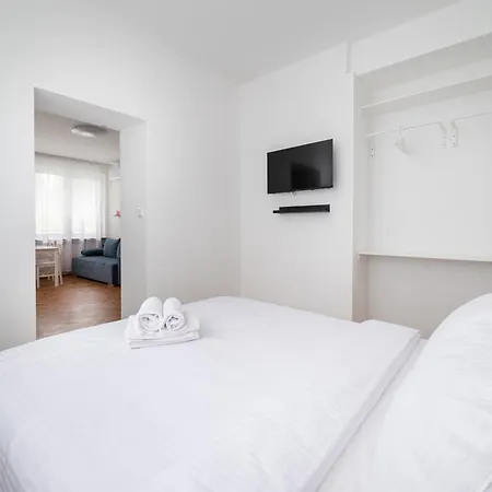 Apartamento Metro Sluzew By Bookinghost *